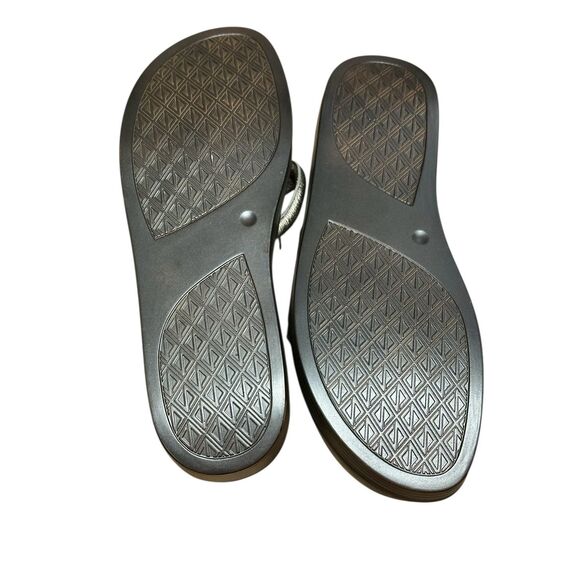 Donald J Pliner Brocade Slide Sandal in Pewter NWB Size 9 - Picture 5 of 7